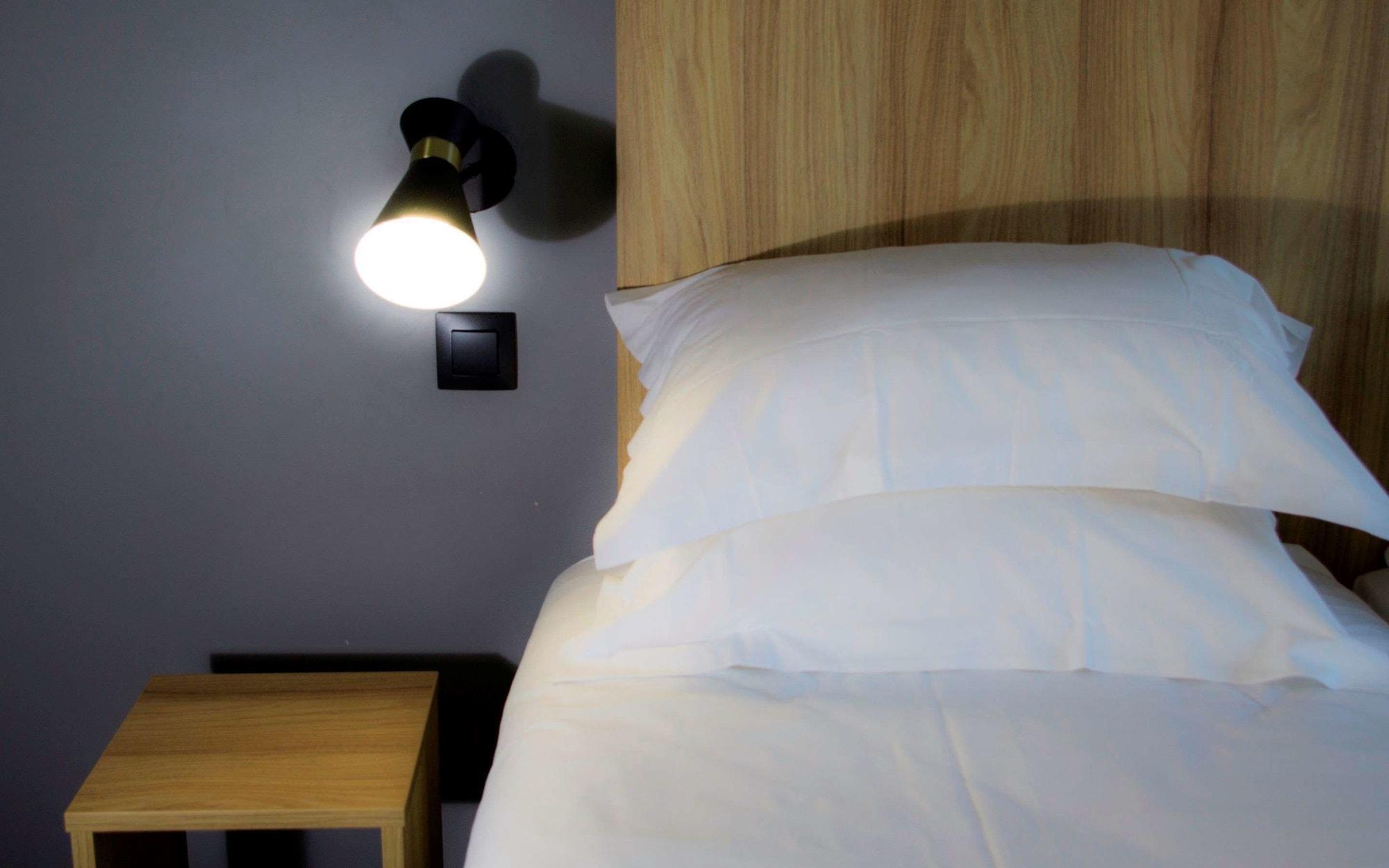 Hotel Moulin Vert Париж Экстерьер фото