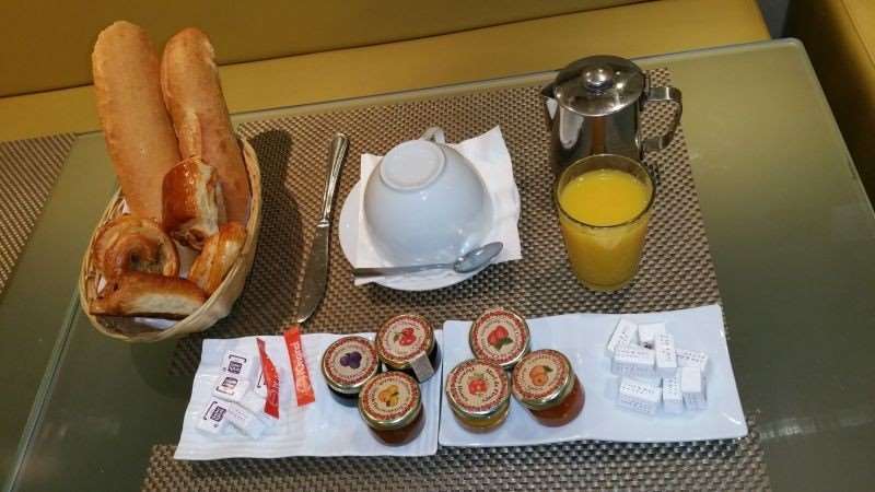 Hotel Moulin Vert Париж Ресторан фото